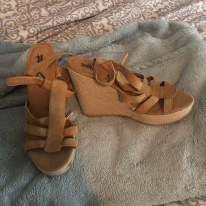 Tan wedge espadrilles